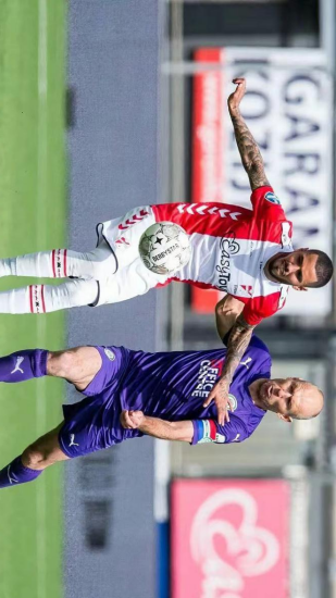 高舞台的必 高舞台的必