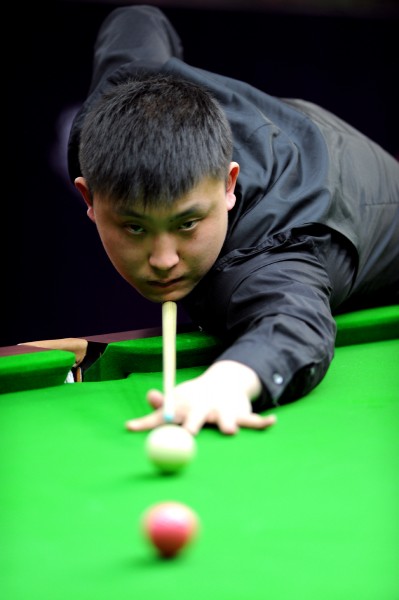 小幅上升同 小幅上升同