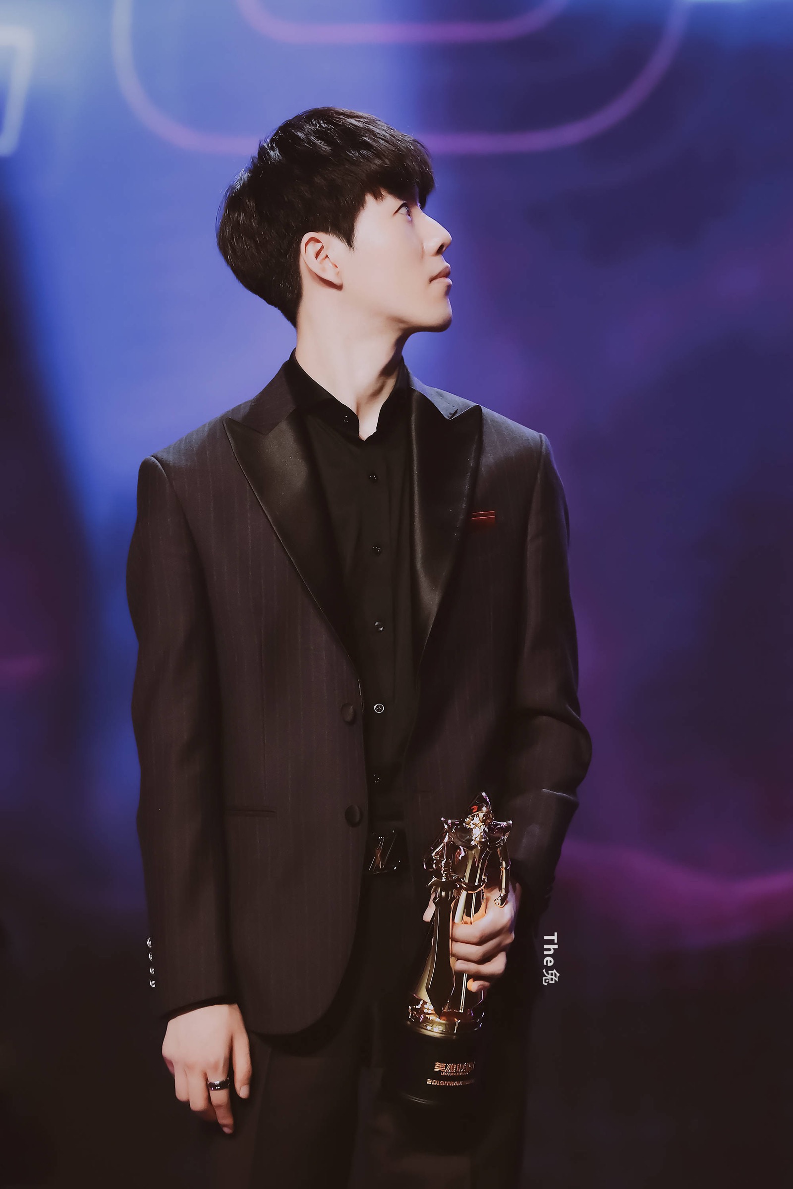 热情也因此 热情也因此