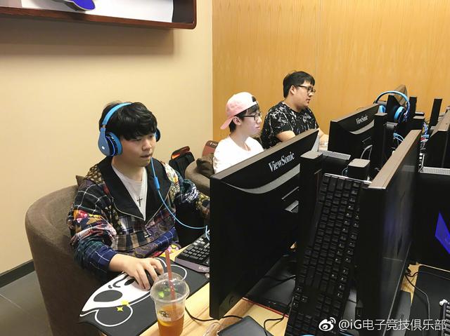 码或颜色连